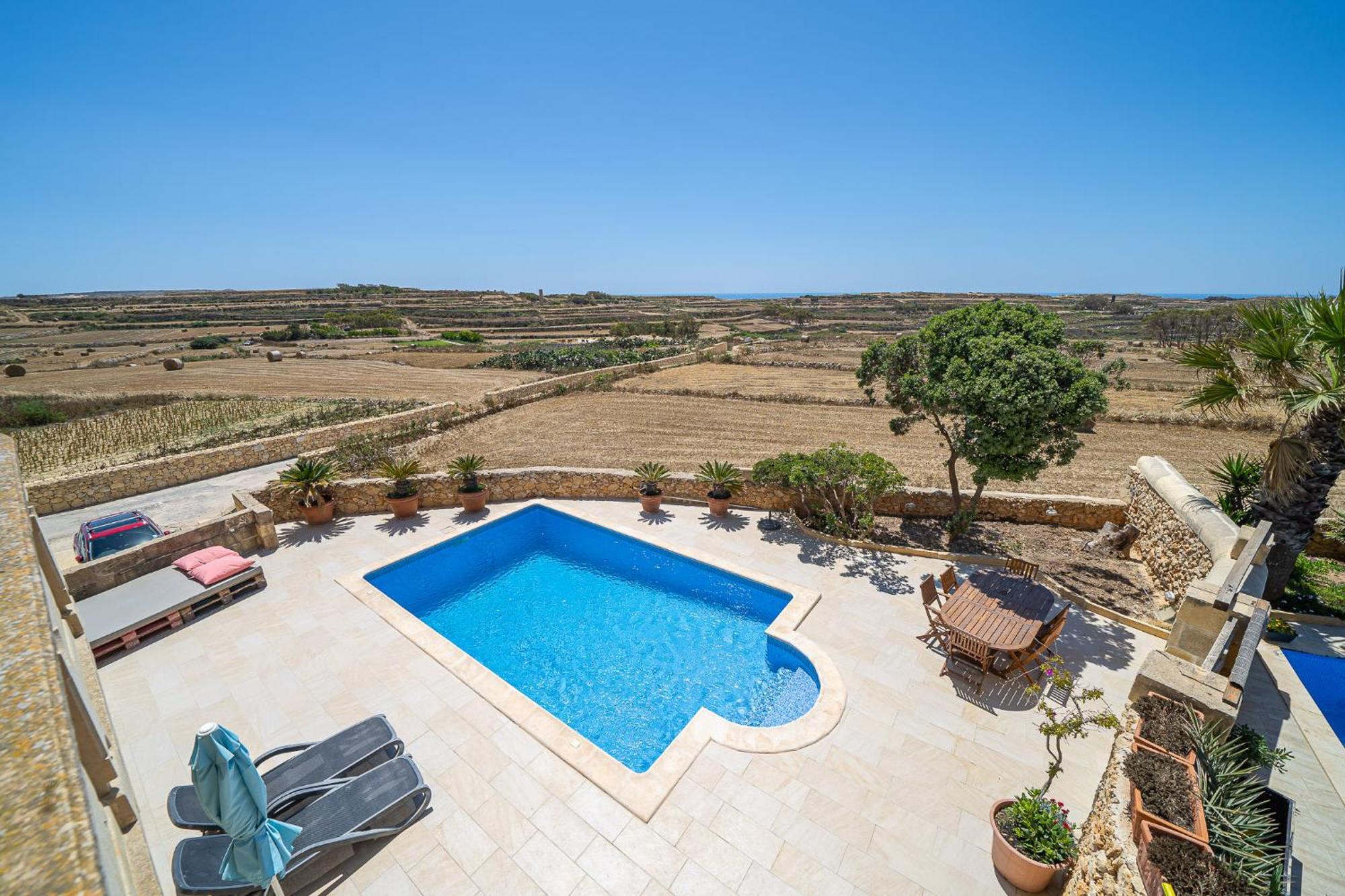 Lonza Gharb Farmhouse Exterior photo